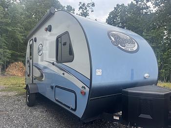 Thumbnail of RV
