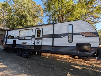 Thumbnail of RV