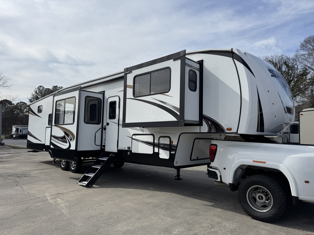 Photo of Rv