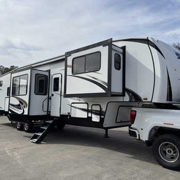 Thumbnail of RV