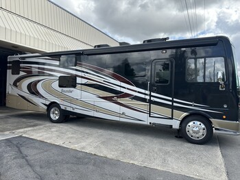 Thumbnail of RV