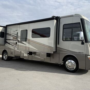 Thumbnail of RV