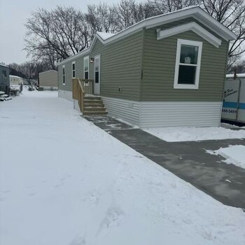 Thumbnail of mobile home