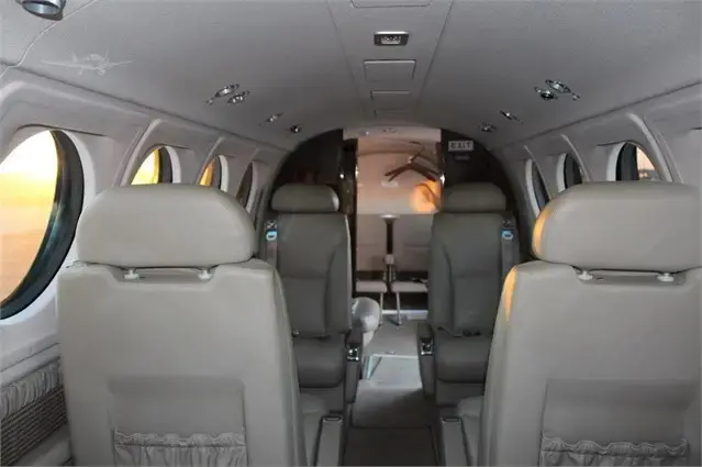 7529/beechcraft-king-air-250-2014-flightmarket-id-7529-26127.webp