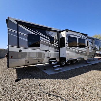 Thumbnail of RV