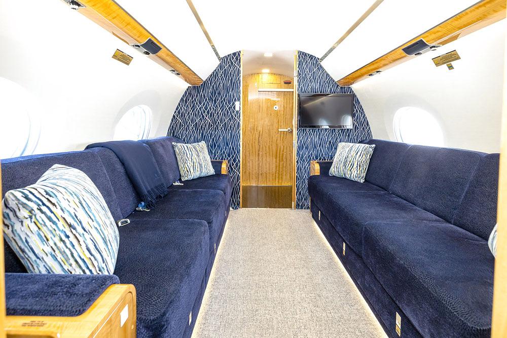 13-G650ER-sn-6285-Aft_Interior_Facing_Aft.jpg