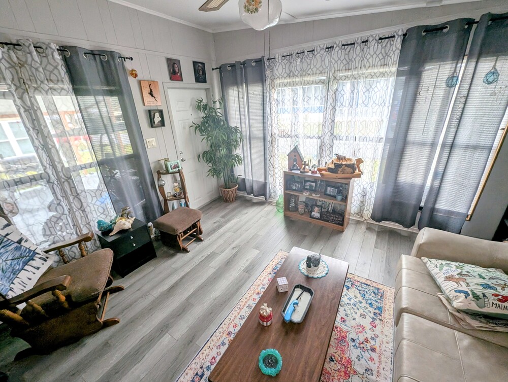 Photo 13