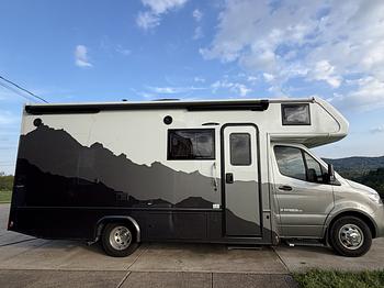 Thumbnail of RV