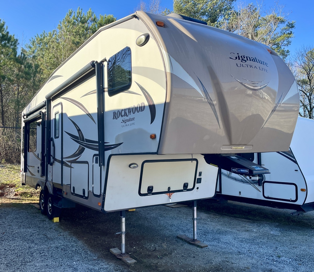 Photo of Rv
