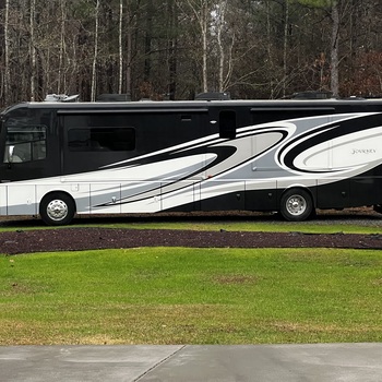 Thumbnail of RV
