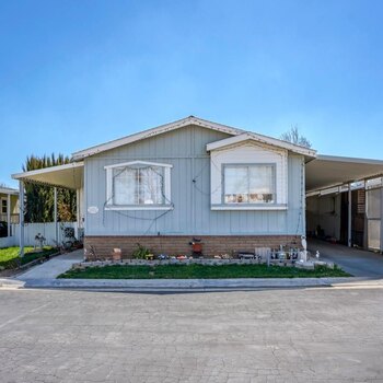 Thumbnail of mobile home
