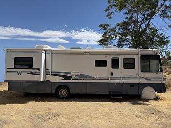 Thumbnail of RV