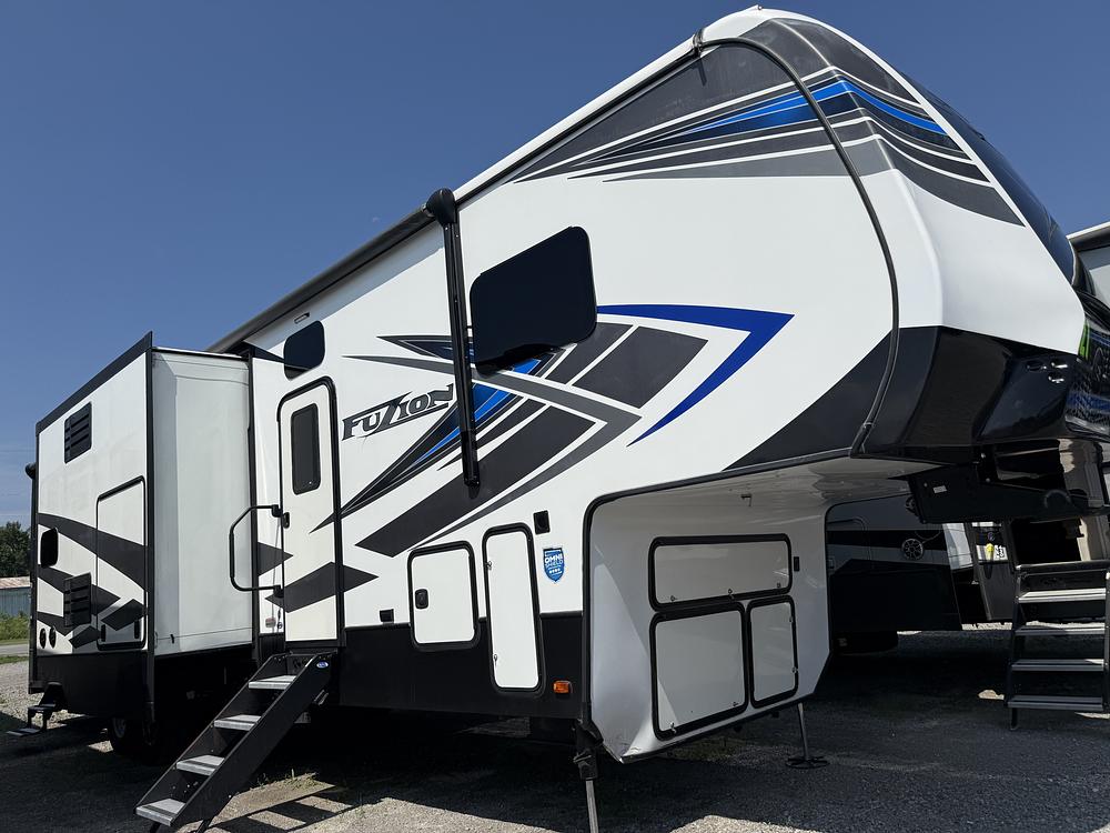 Photo of Rv