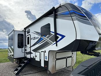 Thumbnail of RV