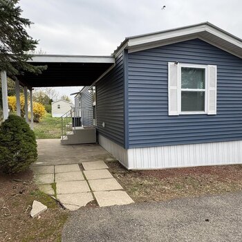 Thumbnail of mobile home