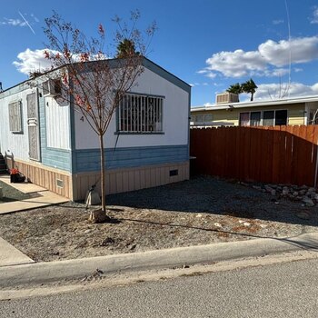 Thumbnail of mobile home