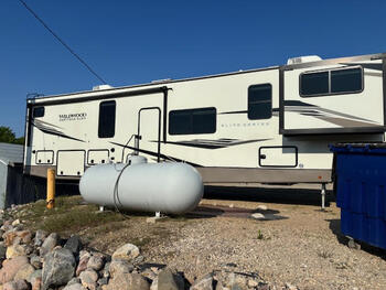 Thumbnail of RV