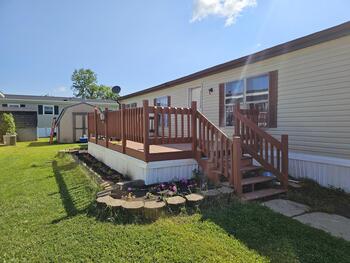 Thumbnail of mobile home
