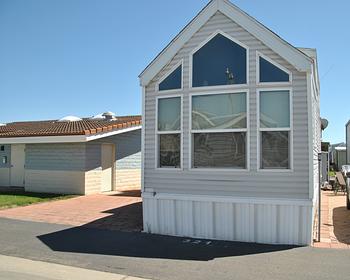Thumbnail of mobile home