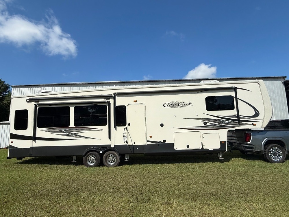 Photo of Rv