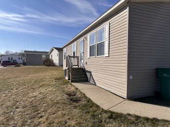 Thumbnail of mobile home