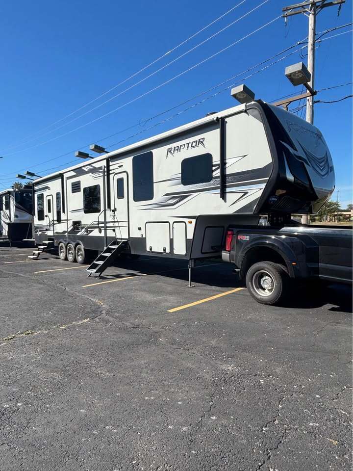 Photo of Rv