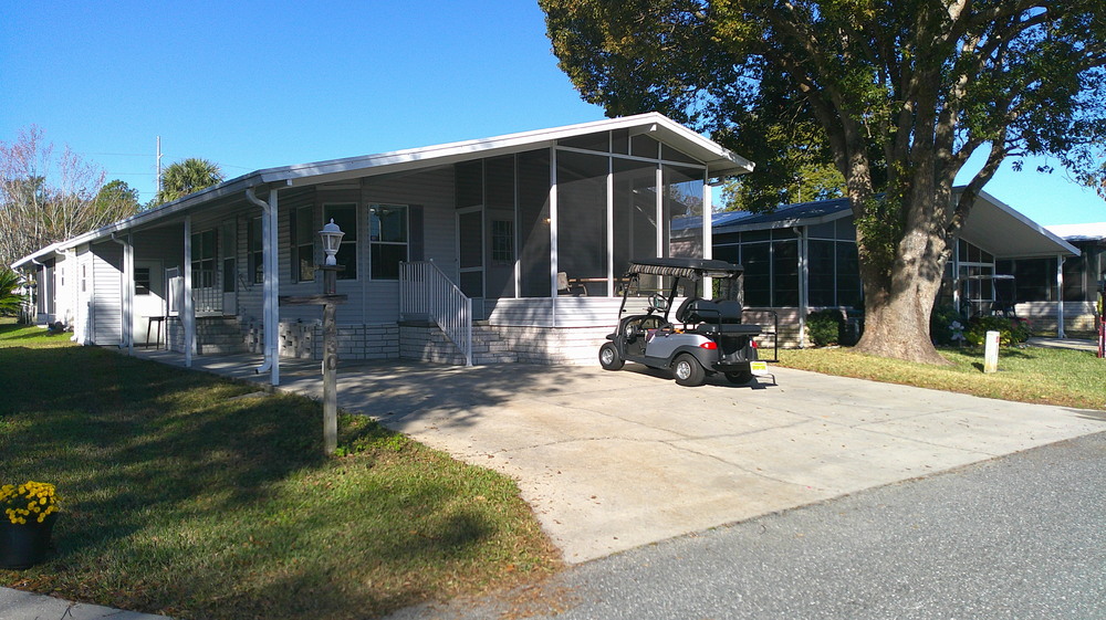 Lake Griffin Harbor Village
