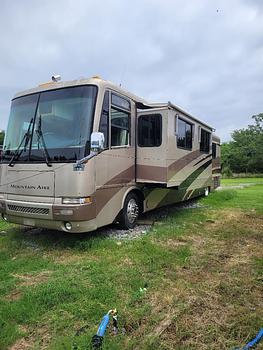 Thumbnail of RV