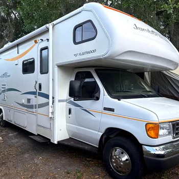 Thumbnail of RV