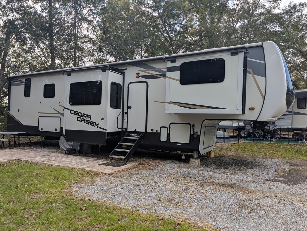 Photo of Rv