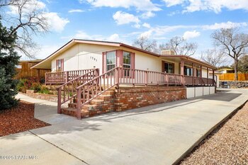Thumbnail of mobile home