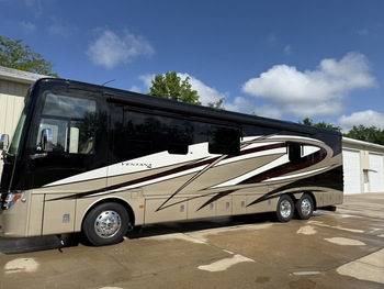Thumbnail of RV