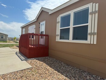 Thumbnail of mobile home