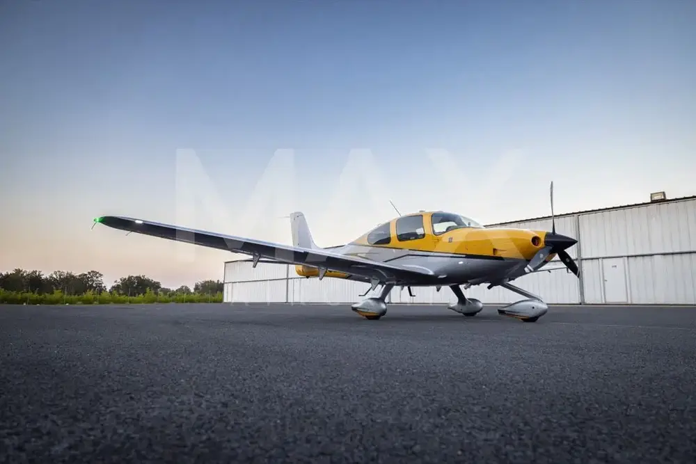 7423/cirrus-sr22-g5-2016-flightmarket-id-7423-34002.webp