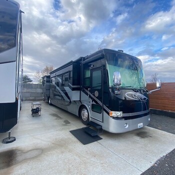 Thumbnail of RV