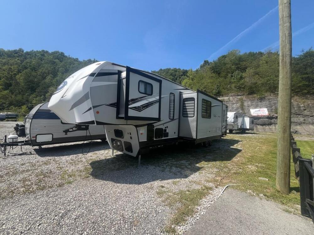 Photo of Rv