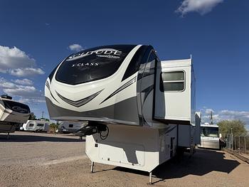 Photo of Rv
