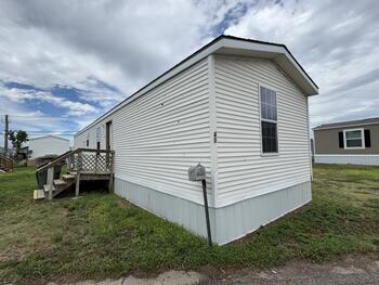 Thumbnail of mobile home