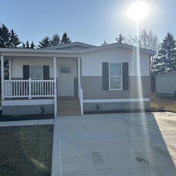 Thumbnail of mobile home