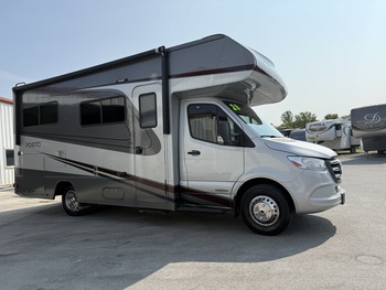 Thumbnail of RV