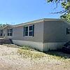 Mobile Home for Sale: 5 Bed 3 Bath 2000 Mobile Home