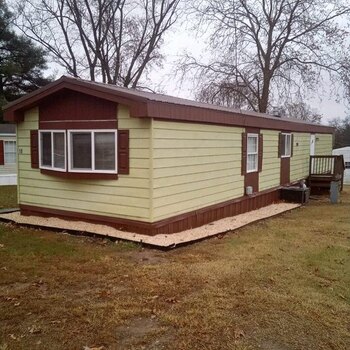 Thumbnail of mobile home