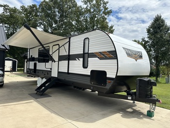 Thumbnail of RV