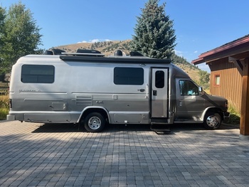 Thumbnail of RV