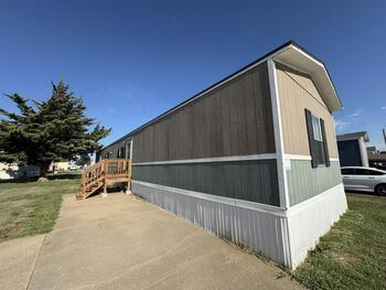 Thumbnail of mobile home