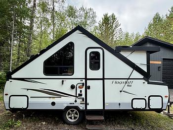 Thumbnail of RV