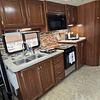 RV for Sale: 2006 BOUNDER 35E