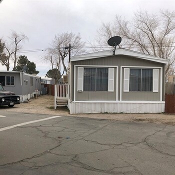 Thumbnail of mobile home