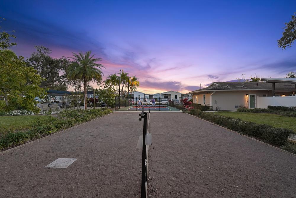 11 5200 28th St N St Petersburg FL 33714 Exterior DSC08760