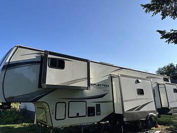 Thumbnail of RV